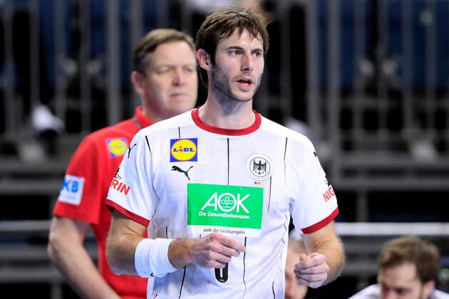 GENSHEIMER Uwe Team Deutschland Handball mit Trainer, GISLASON Alfred Handball EM Qualifikation Spiel Deutschland - Oesterreich am 10.01.2021 in Koeln