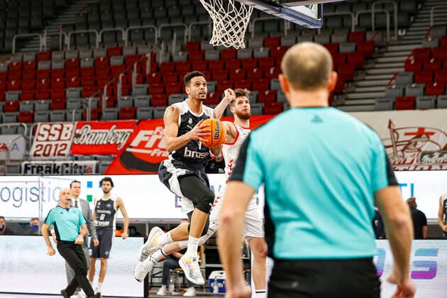 Dominic Lockhart (Brose Bamberg, 03) Basketball Champions League 2020 21, Gruppenphase Spieltag 5, Brose Bamberg - Retabet Bilbao 12.01.2021, Bamberg, Brose Arena Copyright: DanielxLöb