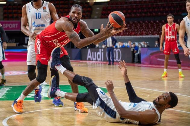 Jalen Reynolds 8 (FC Bayern), Will Thomas 10 (Zenit St. Petersburg), FC Bayern Basketball vs. Zenit St. Petersburg, Basketball, Euroleague, 13.01.2021 Muenchen Bayern Deutschland