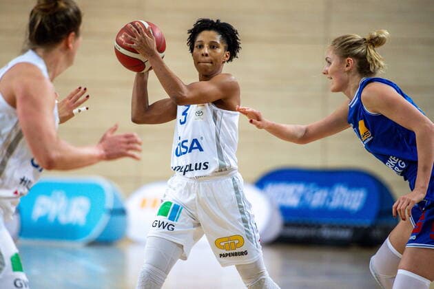 Neu im Team Deeshyra Thomas (03, GISA Lions SV Halle) GISA Lions SV Halle vs. BC Pharmaserv Marburg Basketball - 1. Bundesliga - ERDGAS Sportarena Halle (Saale) 13.01.2021 Foto: Holger John Sachsen-Anhalt Deutschland ERDGAS Sportarena Halle Saale