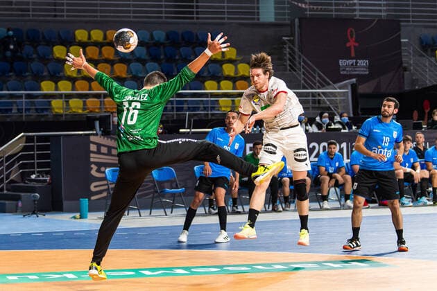 210115 Tobias Reichmann of Germany during the 2021 IHF World Handball Championship match between Germany and Uruguay on January 15, 2021 in Giza. Photo: Mathias Bergeld BILDBYRAN COP 200 MB0087 handball handboll handball tyskland germany uruguay bbeng vm handball-vm handbolls-vm ihf handball World Championship, WM, Weltmeisterschaft world handball championship 2021 world championship 2021 Copyright: MATHIASxBERGELD BB210115MB007
