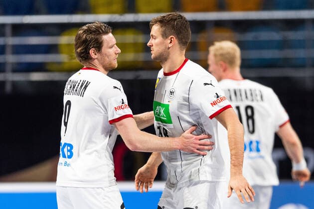 210115 Tobias Reichmann och Fabian Böhm of Germany celebrate during the 2021 IHF World Handball Championship match between Germany and Uruguay on January 15, 2021 in Giza. Photo: Mathias Bergeld BILDBYRAN COP 200 MB0087 handball handboll handball tyskland germany uruguay bbeng vm handball-vm handbolls-vm ihf handball World Championship, WM, Weltmeisterschaft world handball championship 2021 world championship 2021 jubel Copyright: MATHIASxBERGELD BB210115MB011