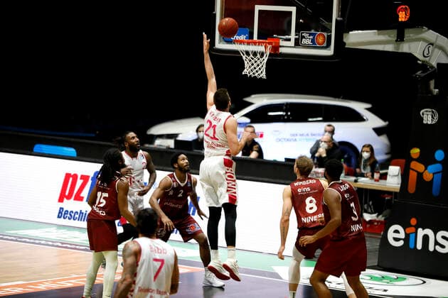 15.01.2021, easyCredit Basketball Bundesliga, BBL, Saison 2020 2021, Herren, Chemnitz Niners - Telekom Baskets Bonn Leon Kratzer, Telekom Baskets Bonn Chemnitz Messe Chemnitz Sachsen Germany
