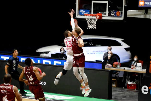 15.01.2021, easyCredit Basketball Bundesliga, BBL, Saison 2020 2021, Herren, Chemnitz Niners - Telekom Baskets Bonn Deividas Gailius, Telekom Baskets Bonn, Jan Niklas Wimberg, Niners Chemnitz Chemnitz Messe Chemnitz Sachsen Germany