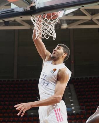 Madrids 22 TAVARES. Basketball, FC Bayern - Madrid, Euroleague, Saison 2020-2021, am 15.1.2021 in Muenchen, A U D I D O M E, Deutschland. Quelle Copyright Credit : Oryk HAIST