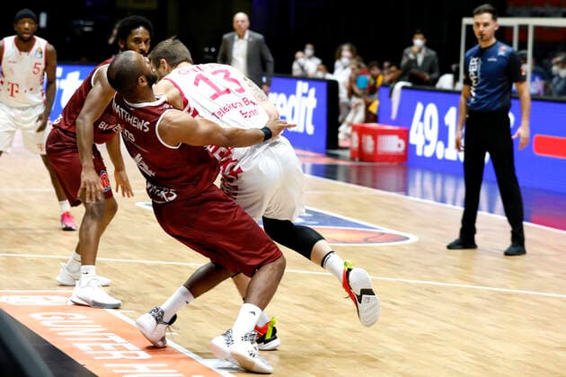 15.01.2021, easyCredit Basketball Bundesliga, BBL, Saison 2020 2021, Herren, Chemnitz Niners - Telekom Baskets Bonn Virgel Matthews, Niners Chemnitz, Deividas Gailius, Telekom Baskets Bonn Chemnitz Messe Chemnitz Sachsen Germany