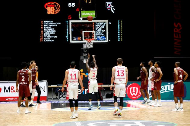 15.01.2021, easyCredit Basketball Bundesliga, BBL, Saison 2020 2021, Herren, Chemnitz Niners - Telekom Baskets Bonn Xavier Pollard, Telekom Baskets Bonn, beim Freiwurf Chemnitz Messe Chemnitz Sachsen Germany