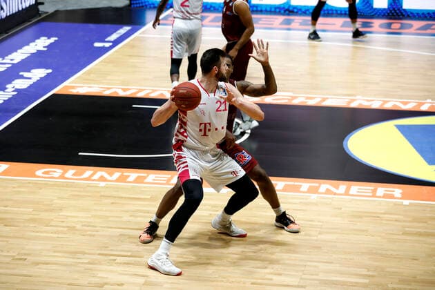 15.01.2021, easyCredit Basketball Bundesliga, BBL, Saison 2020 2021, Herren, Chemnitz Niners - Telekom Baskets Bonn Leon Kratzer, Telekom Baskets Bonn Chemnitz Messe Chemnitz Sachsen Germany