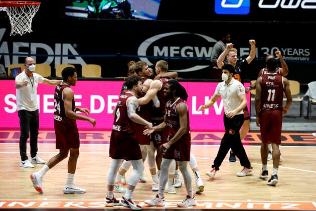 15.01.2021, easyCredit Basketball Bundesliga, BBL, Saison 2020 2021, Herren, Chemnitz Niners - Telekom Baskets Bonn Niners beim Jubel Chemnitz Messe Chemnitz Sachsen Germany