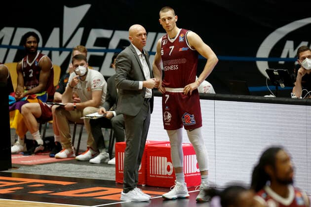 15.01.2021, easyCredit Basketball Bundesliga, BBL, Saison 2020 2021, Herren, Chemnitz Niners - Telekom Baskets Bonn Rodrigo Pastore (Headcoach), Niners Chemnitz, Jonas Richter, Niners Chemnitz Chemnitz Messe Chemnitz Sachsen Germany