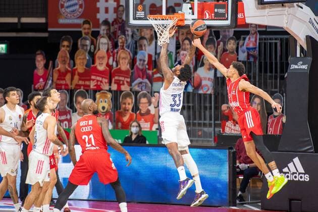 Trey Thompkins 33 (Real Madrid), Wade Baldwin 2 (FC Bayern), FC Bayern Basketball vs. Real Madrid, Basketball, Euroleague, 15.01.2021 Muenchen Bayern Deutschland