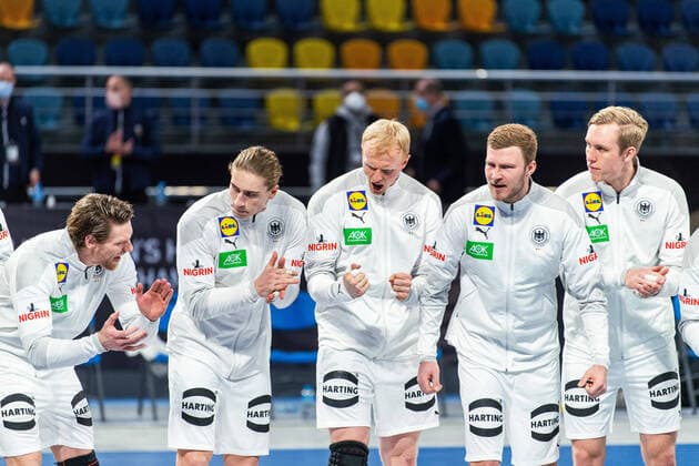 Sport Themen der Woche KW02 210115 Juri Knorr, Sebastian Firnhaber and Philipp Weber of Germany ahead of the 2021 IHF World Handball Championship match between Germany and Uruguay on January 15, 2021 in Giza. Photo: Mathias Bergeld BILDBYRAN COP 200 MB0087 handball handboll handball tyskland germany uruguay bbeng vm handball-vm handbolls-vm ihf handball World Championship, WM, Weltmeisterschaft world handball championship 2021 world championship 2021 Copyright: MATHIASxBERGELD BB210115MB089
