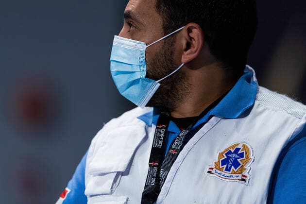 210115 Medical personel wearing a face mask during the 2021 IHF World Handball Championship match between Germany and Uruguay on January 15, 2021 in Giza. Photo: Mathias Bergeld BILDBYRAN COP 200 MB0087 handball handboll handball tyskland germany uruguay bbeng vm handball-vm handbolls-vm ihf handball World Championship, WM, Weltmeisterschaft world handball championship 2021 world championship 2021 ansiktsmask covid-19 coronavirus Copyright: MATHIASxBERGELD BB210115MB105