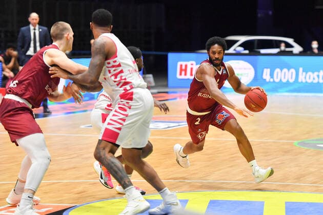 Chemnitz, Deutschland 15. Januar 2021: BBL - 2020 2021 - Niners Chemnitz vs. Telekom Baskets Bonn Harris Terrell (Chemnitz) Copyright: xFotostandx xDostmannx