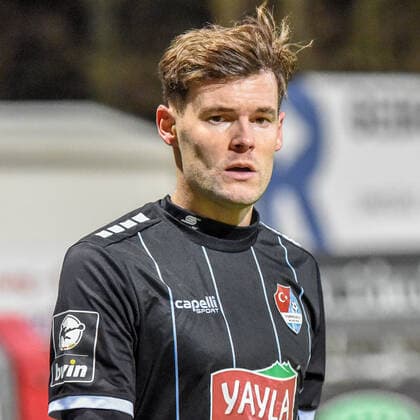 Stefan Stangl (Türkgücü München, 23) enttäuscht schauend, Enttäuschung, Frustration, disappointed, pessimistisch nach Auswechslung, Porträt, Portrait, 15.01.2021, Köln (Deutschland), Fussball, 3. Liga, FC Viktoria Köln - Türkgücü München, DFB DFL REGULATIONS PROHIBIT ANY USE OF PHOTOGRAPHS AS IMAGE SEQUENCES AND OR QUASI-VIDEO.