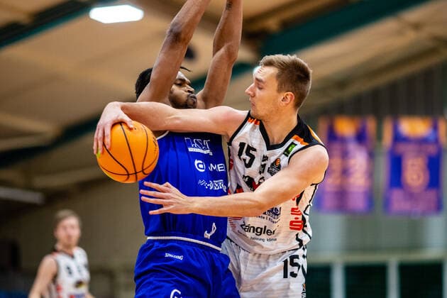Marco Rahn ( 15 BSW Sixers) waehrend der Saison 2020-21 (Herren) in der Barmer Bundesliga ProB zwischen BSW Sixers und VfL SparkassenStars Bochum in der Ballsporthalle Sandersdorf am 16. January 2021 in Sandersdorf, Sachsen Anhalt, Deutschland