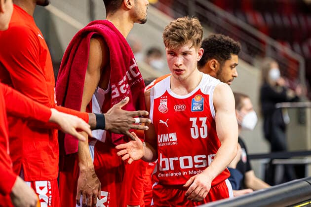 Ludwigsburg, Deutschland 16. Januar 2021: BBL- 20 21 - MHP Riesen Ludwigsburg vs. Brose Bamberg Bennet Hundt (Bamberg) Ludwigsburg MHP Arena Baden-Württemberg Deutschland