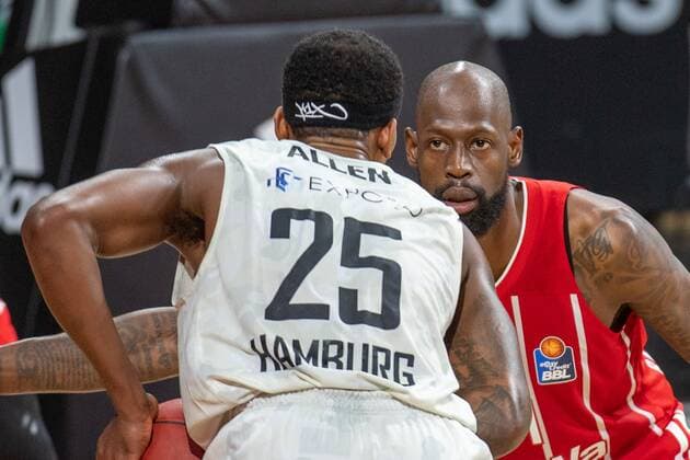 Terry Allen 25 (Hamburg Towers), James Gist 21 (FC Bayern), FC Bayern Basketball vs. Hamburg Towers, BBL, 17.01.2021 Muenchen Bayern Deutschland