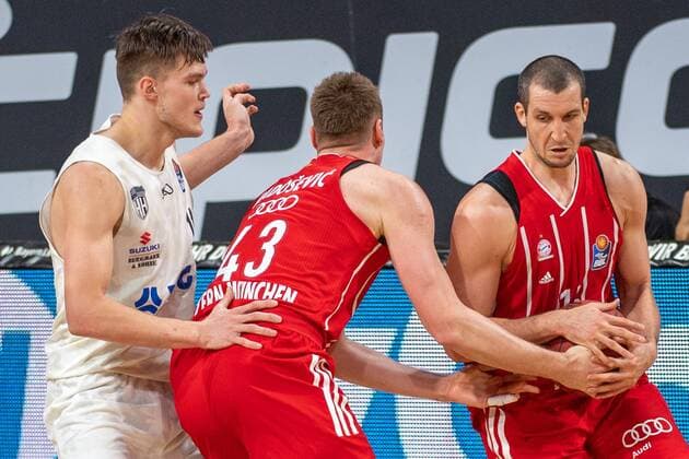 !b43, Paul Zipser 16 (FC Bayern), FC Bayern Basketball vs. Hamburg Towers, BBL, 17.01.2021 Muenchen Bayern Deutschland