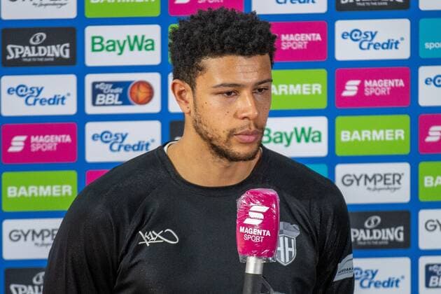 Marvin Ogunsipe 26 (Hamburg Towers) im Interview, FC Bayern Basketball vs. Hamburg Towers, BBL, 17.01.2021 Muenchen Bayern Deutschland