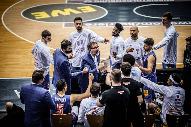 Basketball Oldenburg 17.01.2021 Saison 2020 2021 easyCredit BBL: 13. Spieltag: EWE Baskets - Mitteldeutscher BC Basketball Oldenburg 17.01.2021 Saison 2020 2021 easyCredit BBL: 13. Spieltag: EWE Baskets - Mitteldeutscher BC Silvano Poropat, Head-Coach MBC nur redaktionelle Verwendung - kommerzielle Verwendung Nutzung nur nach Absprache mit dem Fotografen Oldenburg Deutschland