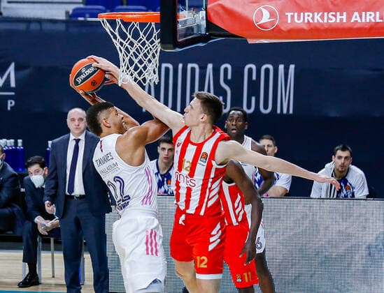 MATCH Jornada 19 Euroleague Masculino Madrid Real Madrid vs Crvena Zvezda mts Belgrade Edy Tavares Aleksa Radanov Madrid Madrid Spain Baloncesto Copyright: xAlbaxPachecox