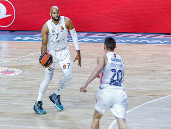 MATCH Jornada 19 Euroleague Masculino Madrid Real Madrid vs Crvena Zvezda mts Belgrade Alex Tyus Madrid Madrid Spain Baloncesto Copyright: xAlbaxPachecox