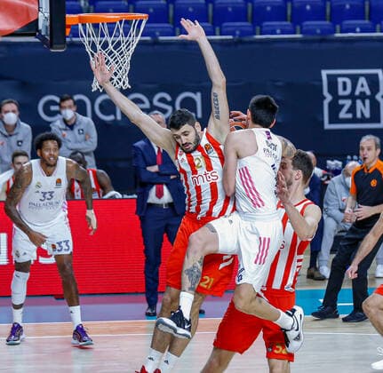 MATCH Jornada 19 Euroleague Masculino Madrid Real Madrid vs Crvena Zvezda mts Belgrade Gabriel Deck Marko Jagodic-Kuridza Ognjen Kuzmic Madrid Madrid Spain Baloncesto Copyright: xAlbaxPachecox