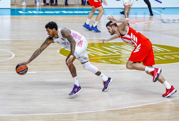 MATCH Jornada 19 Euroleague Masculino Madrid Real Madrid vs Crvena Zvezda mts Belgrade Trey Thompkins Marko Jagodic-Kuridza Madrid Madrid Spain Baloncesto Copyright: xAlbaxPachecox