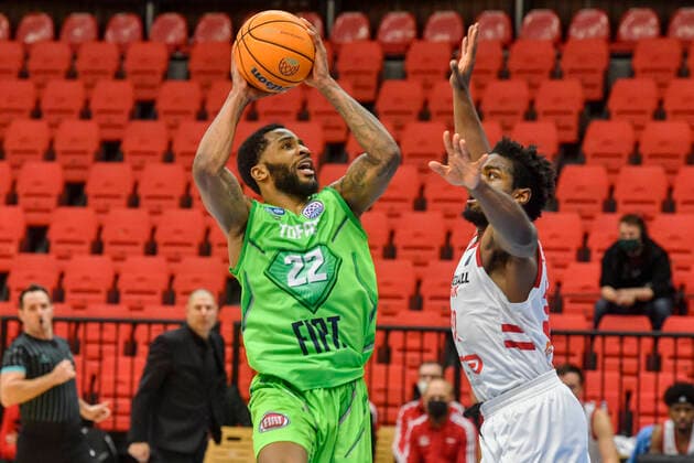 Tarik Phillip of Bursa, left, and Retin Obasohan of Nymburk in action during the men s Basketball League 6th round, B group match Nymburk vs Bursa in Nymburk, Czech Republic, January 19, 2021. (CTKxPhoto VitxSimanek) CTKPhotoP202101191030801  VIS 008