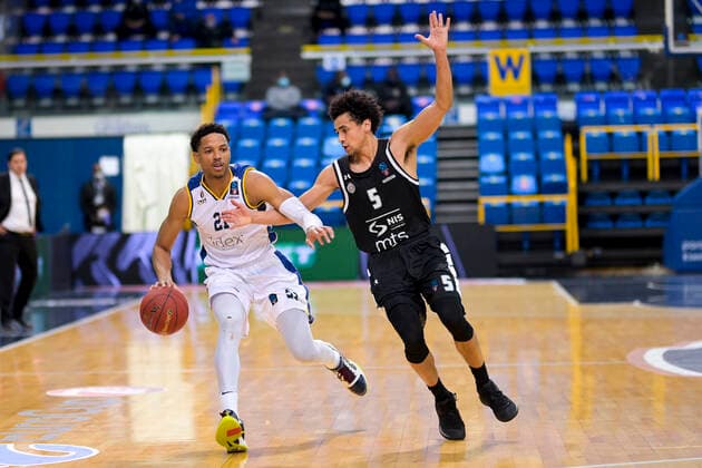 Anthony BROWN (Metropolitans 92) vs PAIGE MARCUS (Partizan Belgrade) BASKETBALL : Metropolitans 92 vs Partizan de Belgrade - EuroCup Top 16 - 19 01 2021 JBAutissier Panoramic 