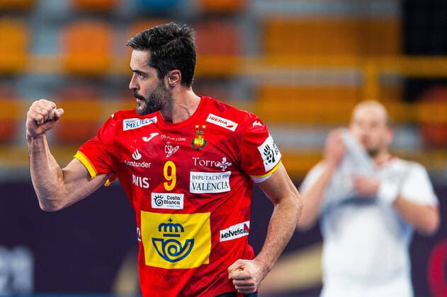 210121 Raul Entrerrios Rodriguez of Spain celebrates during the 2021 IHF World Handball Championship match between Spain and Germany on January 21, 2021 in New Capital. Photo: Mathias Bergeld BILDBYRAN COP 200 MB0100 handball handboll handball spanien spain germany tyskland bbeng vm handball-vm handbolls-vm ihf handball World Championship, WM, Weltmeisterschaft world handball championship 2021 world championship 2021 jubel Copyright: MATHIASxBERGELD BB210121MB042