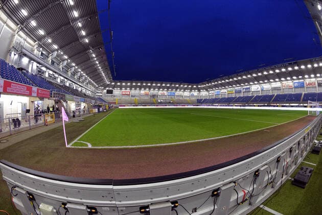 19-01-2021 pmk NE104660 Paderborn Benteler-Arena Paderborn Flutlicht *** 19 01 2021 pmk NE104660 Paderborn Benteler Arena Paderborn floodlights