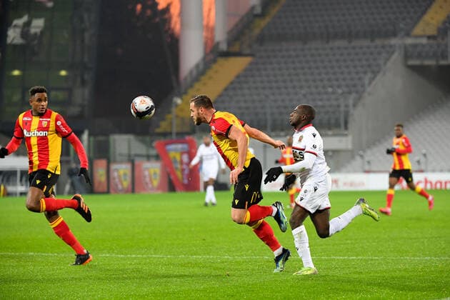 24 JONATHAN GRADIT (LENS) - 13 HASSANE KAMARA (NICE) FOOTBALL : Lens vs Nice - Ligue 1 Uber Eats - 23 01 2021 FEP Panoramic 