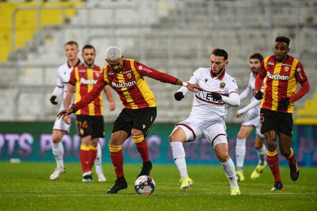 Facundo Axel MEDINA ( 14 - Lens ) - Amine GOUIRI ( 11 - Nice ) - FOOTBALL : Lens vs Nice - Ligue 1 - Lens - 23 01 2021 FedericoPestellini Panoramic 