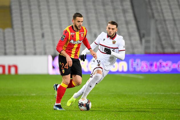 11 AMINE GOUIRI (NICE) - 24 JONATHAN GRADIT (LENS) FOOTBALL : Lens vs Nice - Ligue 1 Uber Eats - 23 01 2021 FEP Panoramic 