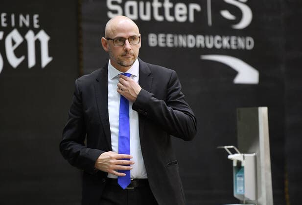 Basketball 2. Bundesliga 2020 2021 17. Spieltag in Rottenburg in der Volksbank Arena 23.01.2021 Tigers Tuebingen - Eisbaeren Bremerhaven Enttaeuschung Eisbaeren Bremerhaven; Trainer Michael Mai