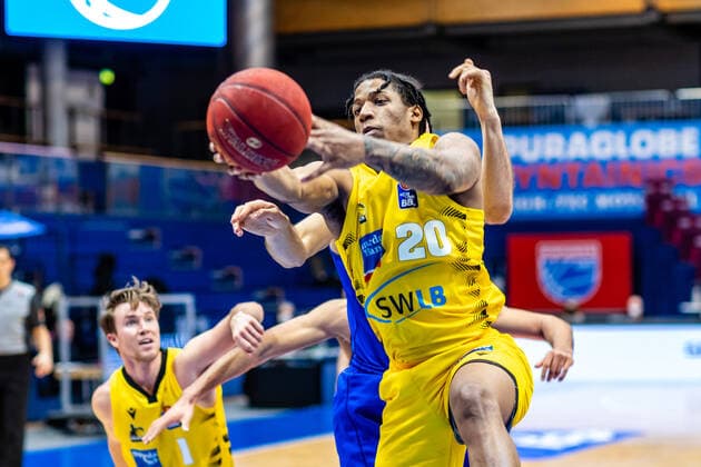 Desi Rodriguez ( 20 MHP Riesen Ludwigsburg) waehrend der Begegnung Saison 2020-2021 (Herren) in der EasyCredit Bundesliga zwischen Syntainics MBC und MHP Riesen Ludwigsburg in der Stadthalle Weissenfels am 23. January 2021 in Weissenfels, Sachsen Anhalt, Deutschland