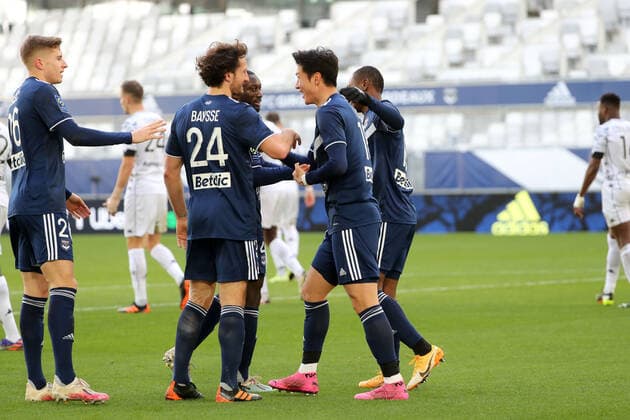 JOIE - FAIR PLAY - 18 UI JO HWANG (BOR) - 24 PAUL BAYSSE (BOR) - 26 TOMA BASIC (BOR) FOOTBALL : Bordeaux vs Angers - Ligue 1 Uber Eats - 24 01 2021 FEP Panoramic 