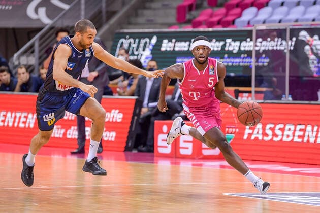 easyCredit BBL, Telekom Baskets Bonn vs. HAKRO Merlins Crailsheim, 24.01.2021 Josh Hagins (Telekom Baskets Bonn 5), easyCredit BBL, Telekom Baskets Bonn vs. HAKRO Merlins Crailsheim am 24.01.2021 im Telekom Dome Bonn, Bonn (Nordrhein-Westfalen) Copyright: xBEAUTIFULxSPORTS Mueller-Laschetx