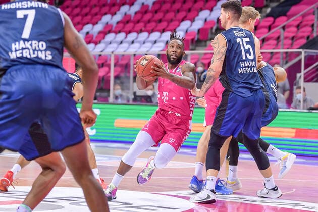 easyCredit BBL, Telekom Baskets Bonn vs. HAKRO Merlins Crailsheim, 24.01.2021 Xavier Pollard (Telekom Baskets Bonn 2), easyCredit BBL, Telekom Baskets Bonn vs. HAKRO Merlins Crailsheim am 24.01.2021 im Telekom Dome Bonn, Bonn (Nordrhein-Westfalen) Copyright: xBEAUTIFULxSPORTS Mueller-Laschetx