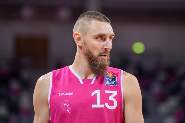 easyCredit BBL, Telekom Baskets Bonn vs. HAKRO Merlins Crailsheim, 24.01.2021 Deividas Gailius (Telekom Baskets Bonn 13), easyCredit BBL, Telekom Baskets Bonn vs. HAKRO Merlins Crailsheim am 24.01.2021 im Telekom Dome Bonn, Bonn (Nordrhein-Westfalen) Copyright: xBEAUTIFULxSPORTS Mueller-Laschetx