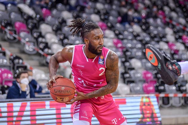 easyCredit BBL, Telekom Baskets Bonn vs. HAKRO Merlins Crailsheim, 24.01.2021 Xavier Pollard (Telekom Baskets Bonn 2), easyCredit BBL, Telekom Baskets Bonn vs. HAKRO Merlins Crailsheim am 24.01.2021 im Telekom Dome Bonn, Bonn (Nordrhein-Westfalen) Copyright: xBEAUTIFULxSPORTS Mueller-Laschetx
