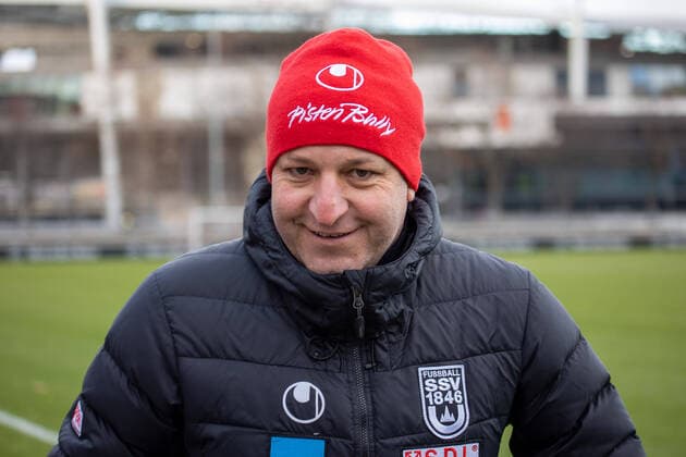 Fußball, Trainerhistorie, SSV Ulm 1846 Holger Bachthaler (Trainer SSV Ulm 1846), VfB Stuttgart II - SSV Ulm 1846, Fussball, Herren, Regionalliga Suedwest, 17.Spieltag, Saison 2020 2021, 24.01.2021, VfB Stuttgart II - SSV Ulm 1846, Fussball, Herren, Regionalliga Suedwest, 17.Spieltag, Saison 2020 2021, 24.01.2021, Stuttgart Copyright: xEibner-Pressefoto DROFITSCHx EP_ddh