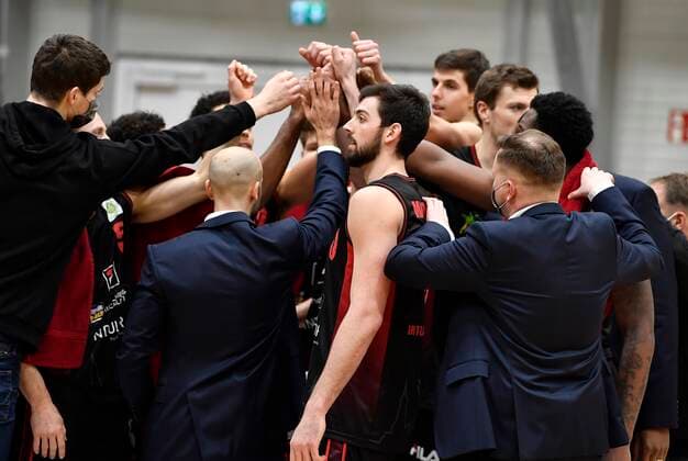 24.01.2021 - Basketball - Saison 2020 2021 - 2. Bundesliga Pro-A - 17. Spieltag: Nürnberg Falcons Basketball Club NBC - Artland Dragons Quakenbrück - - Huddle Teamgeist Artland nach Spielende