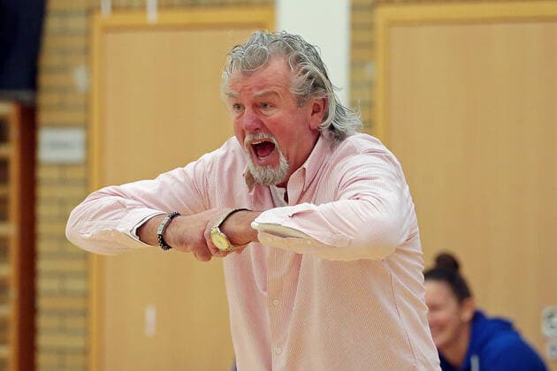 24.01.2021, xovx, Basketball Damen 1. Bundesliga, BC Pharmaserv Marburg - SNP Bascats Heidelberg Head Coach Christoph Wysocki (BC Pharmaserv Marburg) gestikulierend, mit den Armen gestikulierend Marburg Sporthalle Georg-Gaßmann-Stadion Hessen Deutschland (DE)