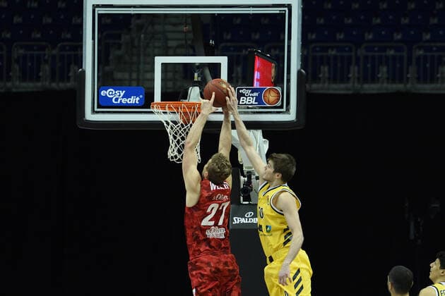 Jonas Weitzel - Wuerzburg, BBL, Alba Berlin vs s.Oliver Wuerzburg, in der Mercedes Benz Arena, 24.01.21, GER, Berlin, 24.01.21, BBL, Alba vs s.Oliver Wuerzburg Berlin Copyright: xUwexKoch xEibner-Pressefotox EP_ukh