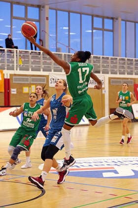 24.01.2021, xovx, Basketball Damen 1. Bundesliga, BC Pharmaserv Marburg - SNP Bascats Heidelberg v.l. Rachel Arthur (BC Pharmaserv Marburg), Britta Daub (SNP BasCats USC Heidelberg), Alica Moravcikova (SNP BasCats USC Heidelberg), Tonisha Baker (BC Pharmaserv Marburg) Marburg Sporthalle Georg-Gaßmann-Stadion Hessen Deutschland (DE)