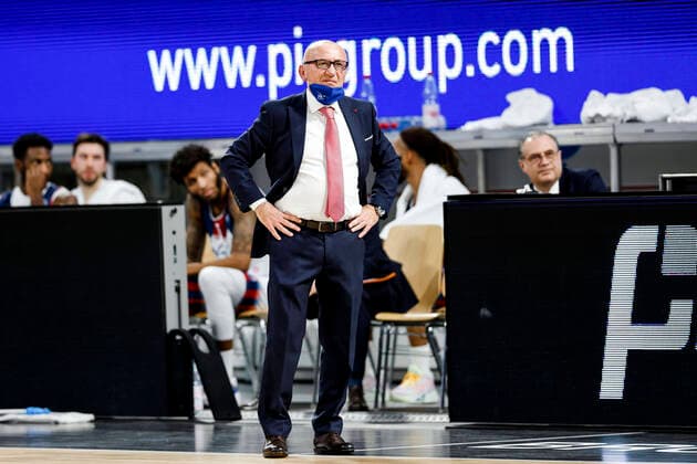 Headcoach Luca Dalmonte (Fortitudi Bologna) Basketball Champions League 2020 21, Gruppenphase Spieltag 8, Brose Bamberg - Fortitudo Bologna 27.01.2021, Bamberg, Brose Arena ASV-Autoren-Nummer: - Copyright: DanielxLöb