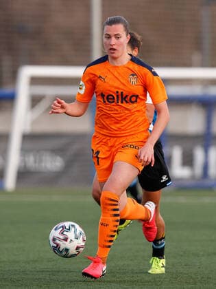 January 27, 2021, Barcelona, Spain: Anna Torroda of Valencia FCF in action during the Primera Iberdrola match between RCD Espanyol and Valencia FCF at Ciudad Deportiva Dani Jarque in Barcelona, Spain. Barcelona Spain - ZUMAd159 0111190514st Copyright: xDavidxRamirezx